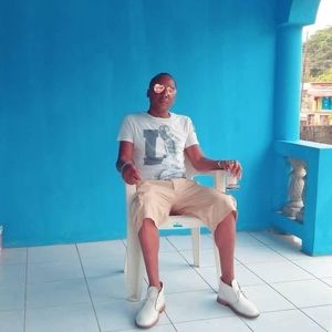 Meet your Posher, Robin